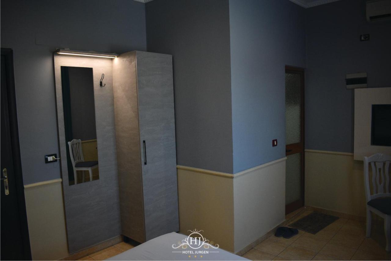 Hotel Jurgen Lezhë Extérieur photo