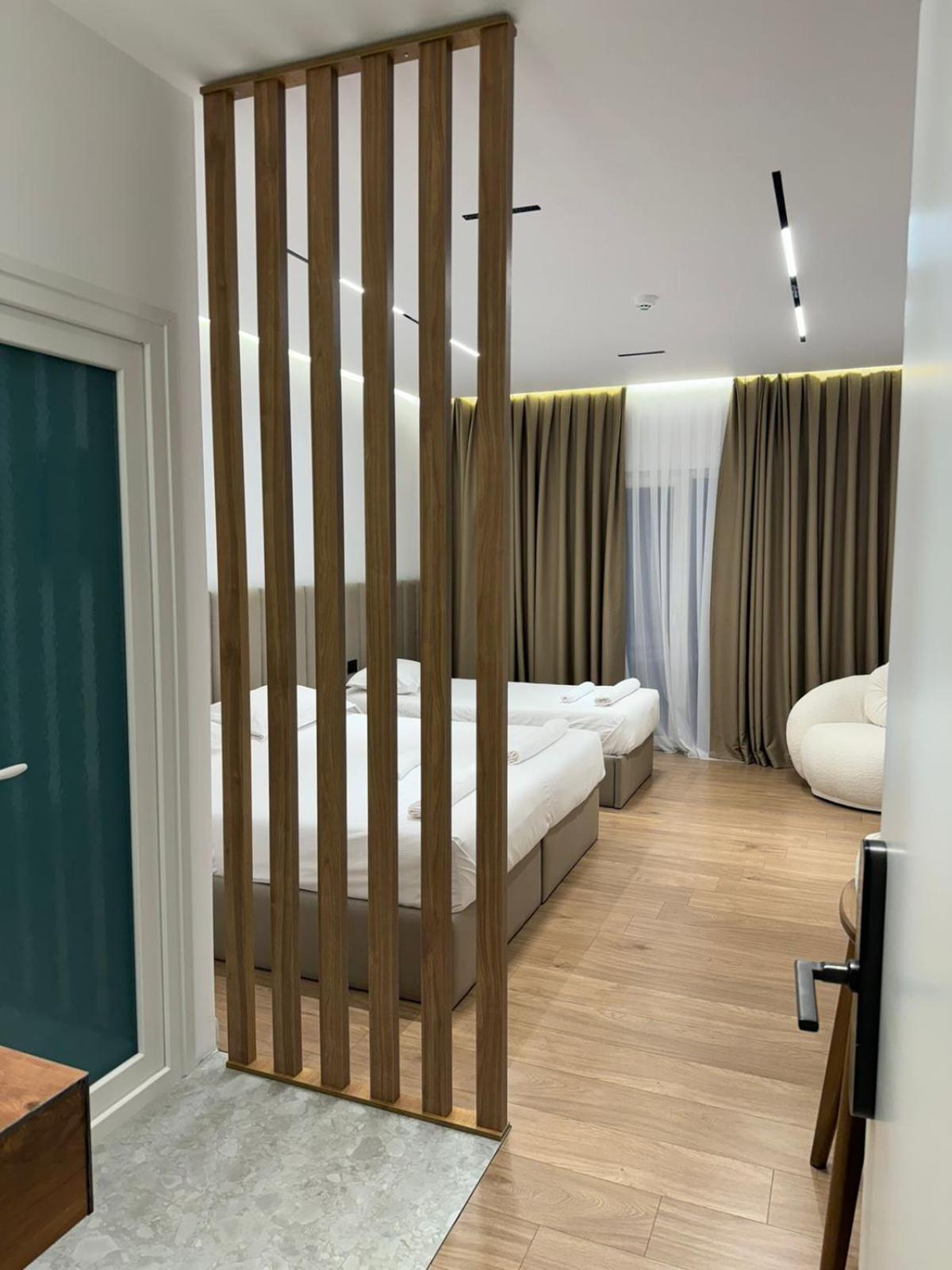 Hotel Jurgen Lezhë Extérieur photo