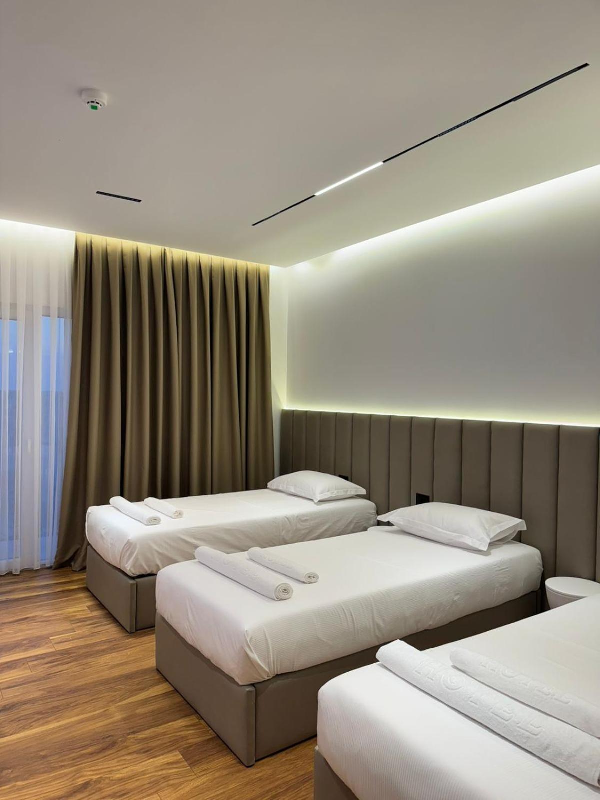 Hotel Jurgen Lezhë Extérieur photo