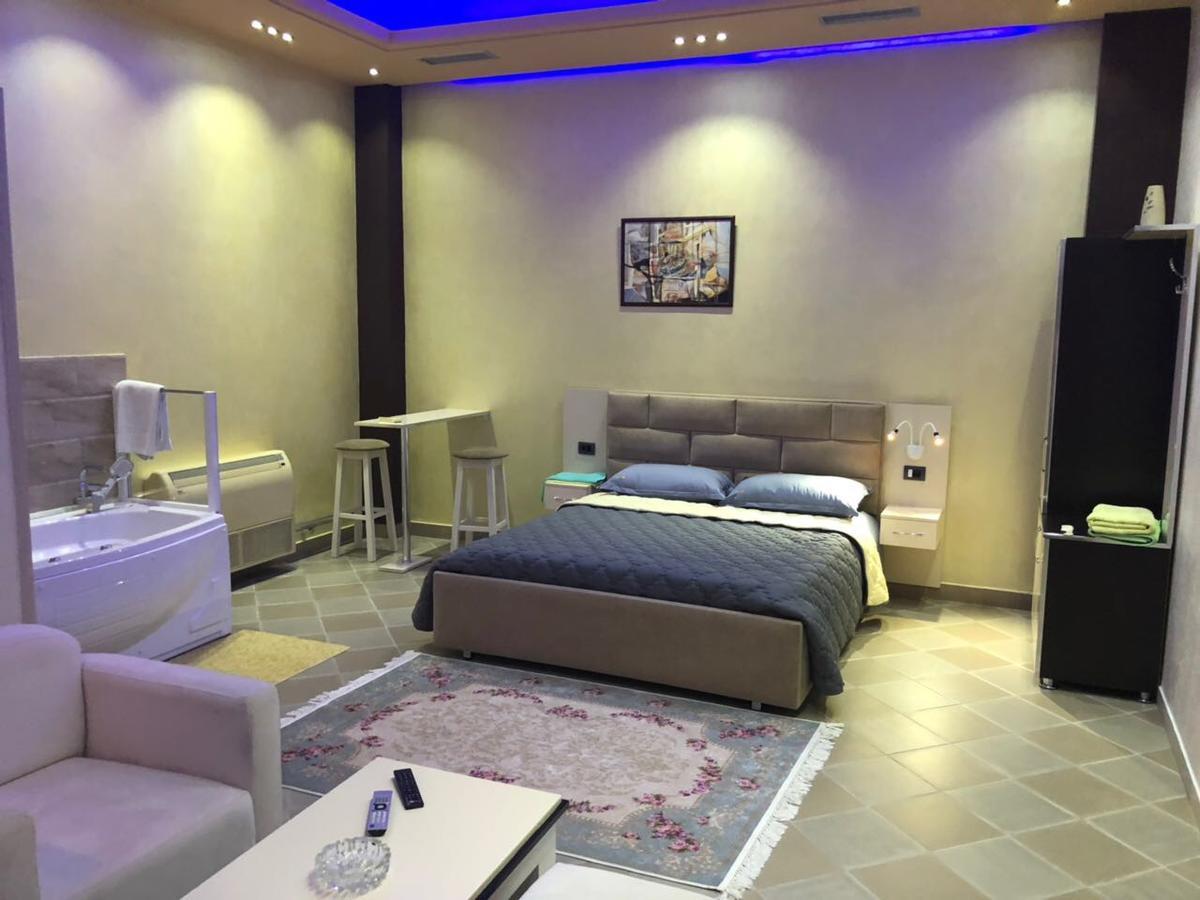Hotel Jurgen Lezhë Extérieur photo